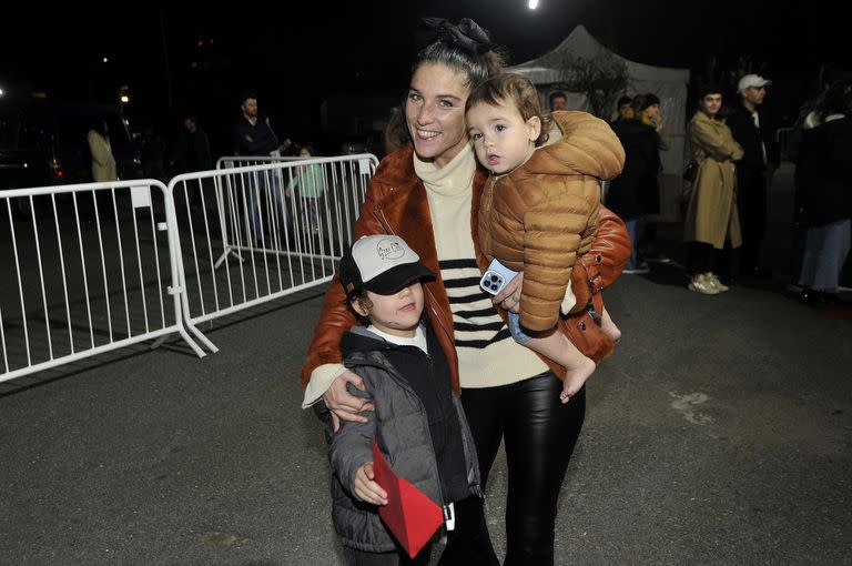 Famosos en la alfombra roja Circo Servián