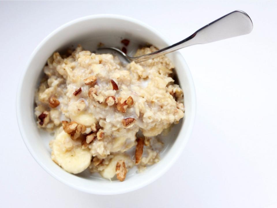 oatmeal bananas nuts