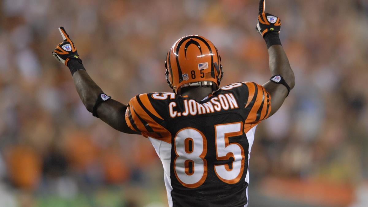 Bengals induct Chad Johnson, Boomer Esiason into Ring of Honor