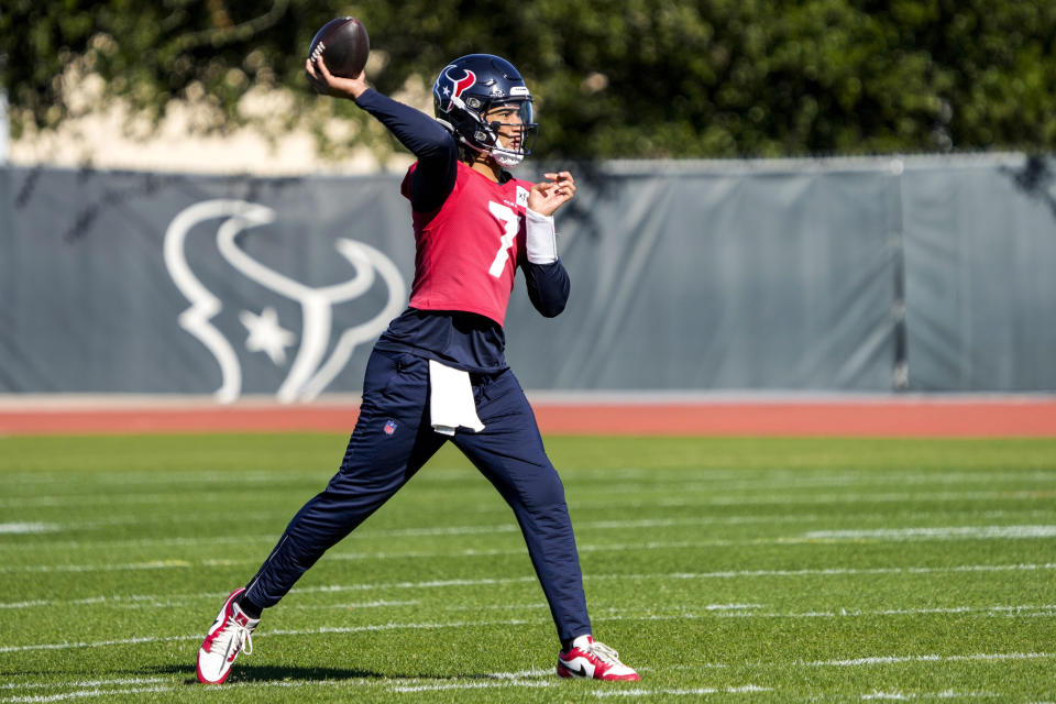 Houston Texans quarterback C.J. Stroud (7) throws a pass during practice on Wednesday, Dec. 27, 2023, at Houston Methodist Training Center in Houston, as the Texans prepare for their matchup against the Tennessee Titans.(Brett Coomer/Houston Chronicle via AP)