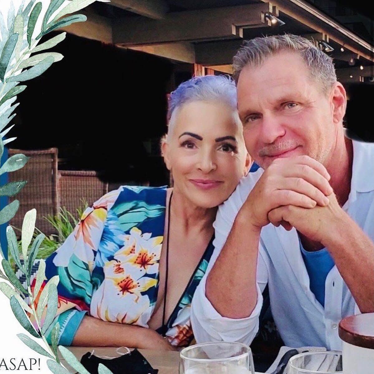 Jane Wiedlin of the Go-Go's Announces Engagement to Boyfriend Terence Lundy: 'I Said Yes!'