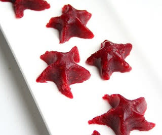 Homemade gummy fruit snacks