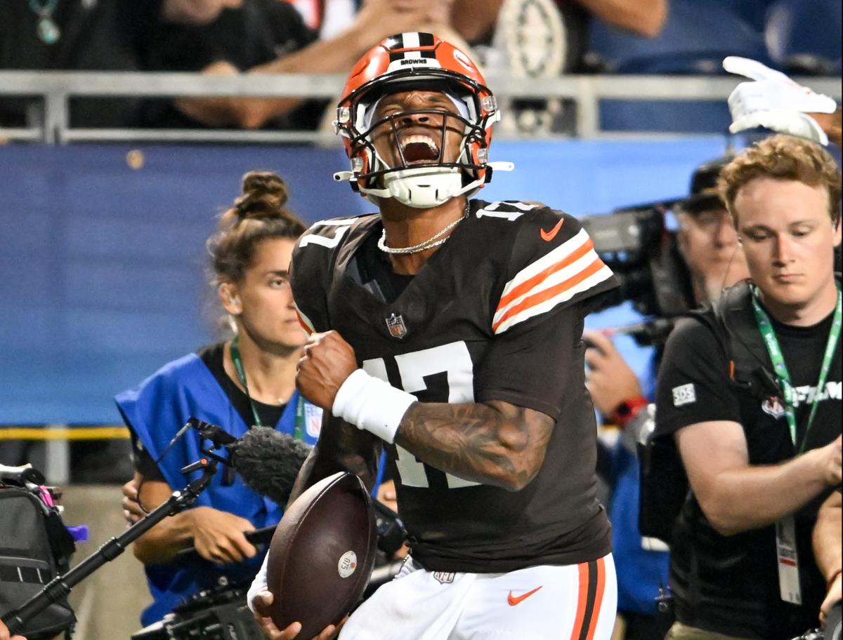 NFL World Shocked By The Browns vs. Texans Score - The Spun: What's  Trending In The Sports World Today