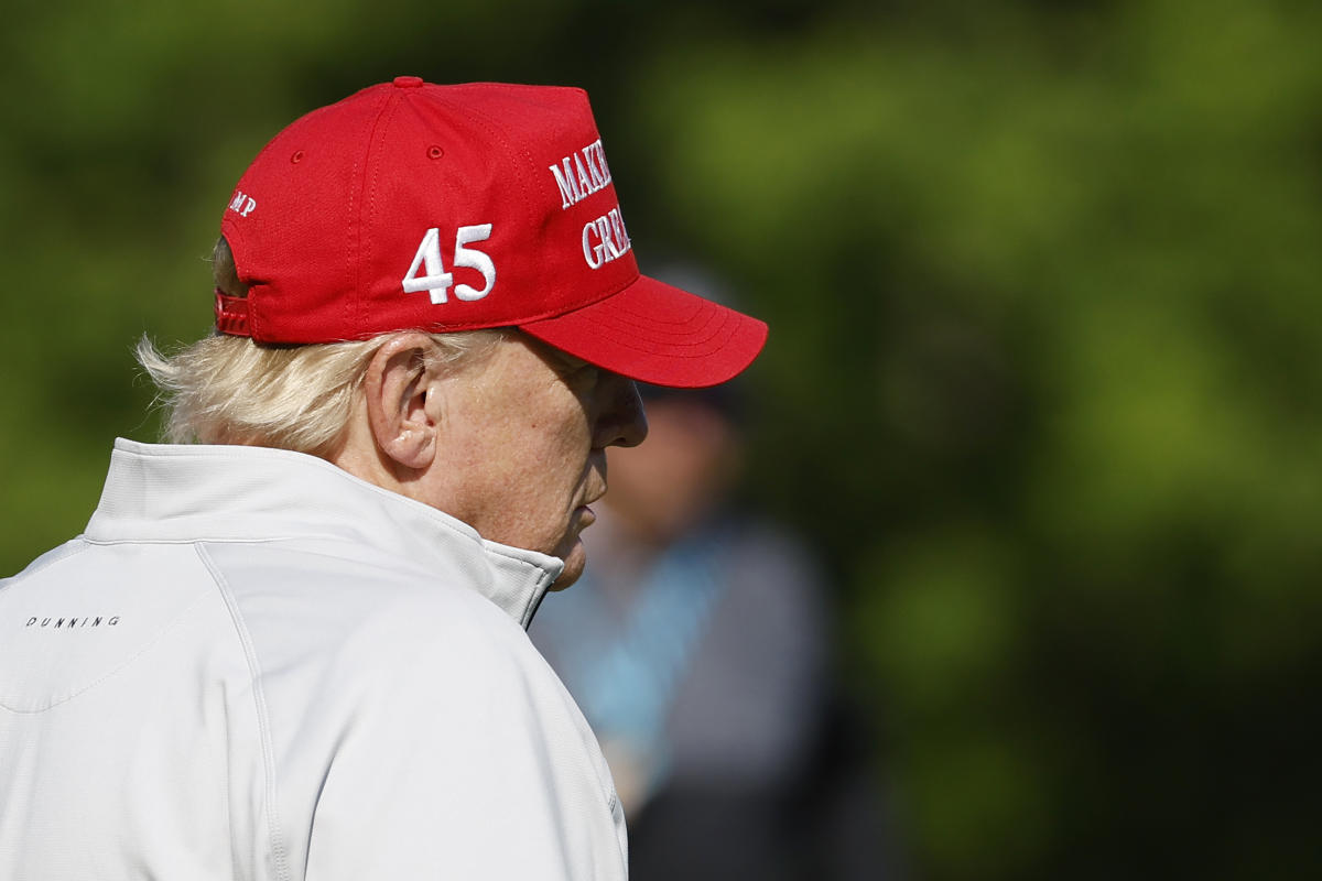Golf | Did Donald Trump beat a pair of professional golfers? A Congress candidate mentioned he did.