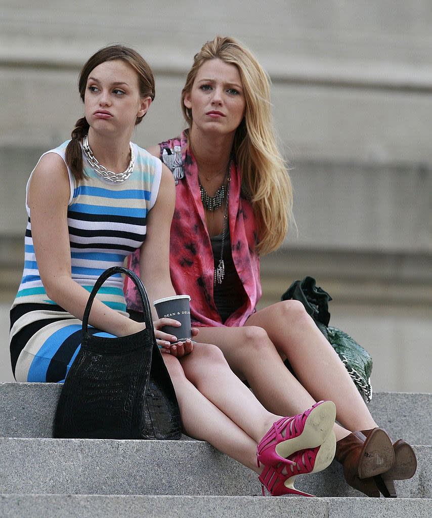 blake is on the set of gossip girl