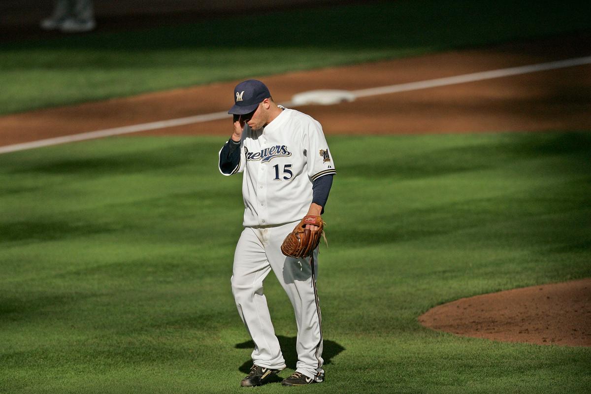 Brewers' new-look lineup delivers plenty of fireworks early