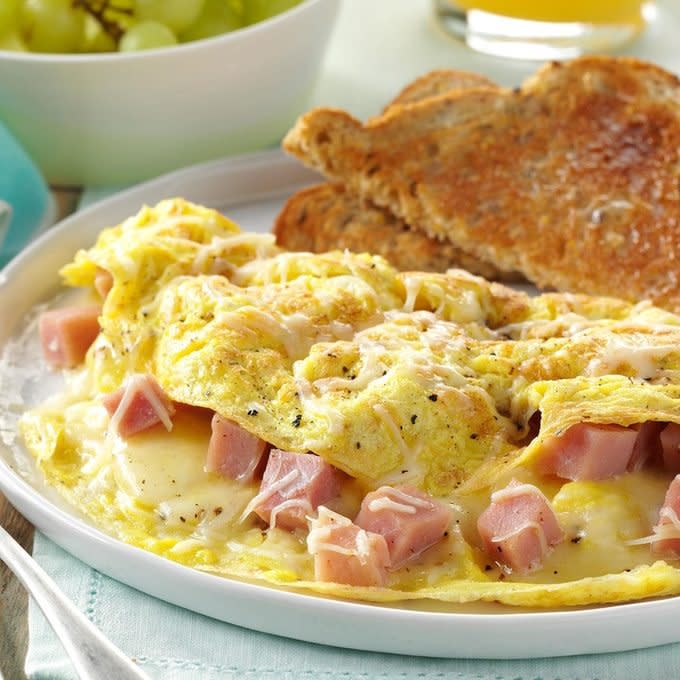 Ham And Swiss Omelet Exps90569 Webcard1306 07 2bc Rms 7