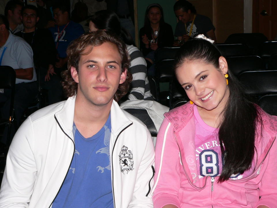 Allisson Lozz con Sebastian Zurita en el 2008 cuando grababan la novela 'En nombre del amor'. (Foto de Agencia México)