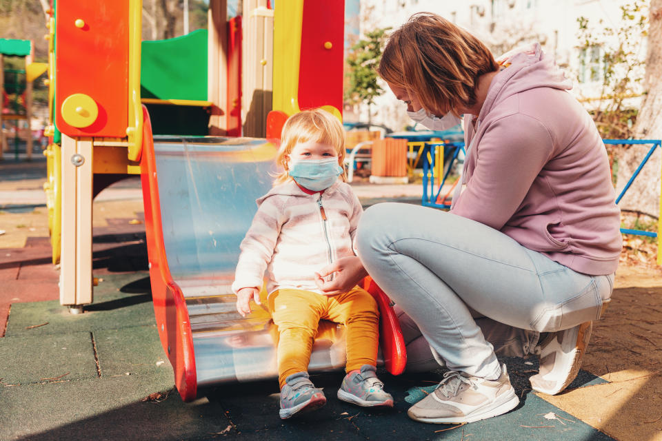 Es necesario llevar a los niños a conocer la escuela, permitir que accedan al aula y permanezcan allí con sus padres y educadoras/Getty images.