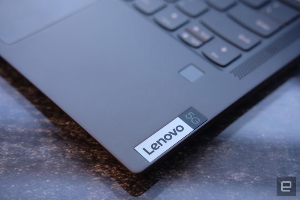 Lenovo Yoga 5G laptop hands-on at CES 2020