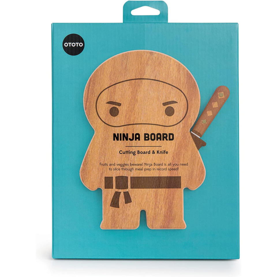 OTOTO - Ninja Board - Small Wood Cutting Board and Knife Set - 10 x 7 x 0.6 inch. (Photo: Amazon SG)