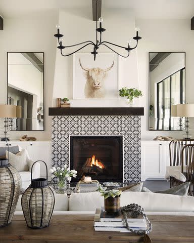 <p>Design by <a href="https://jbalisinteriors.com/" data-component="link" data-source="inlineLink" data-type="externalLink" data-ordinal="1" rel="nofollow">Judith Balis Interiors</a> / Photo by <a href="https://www.allisoncorona.com/" data-component="link" data-source="inlineLink" data-type="externalLink" data-ordinal="2" rel="nofollow">Allison Corona</a></p>