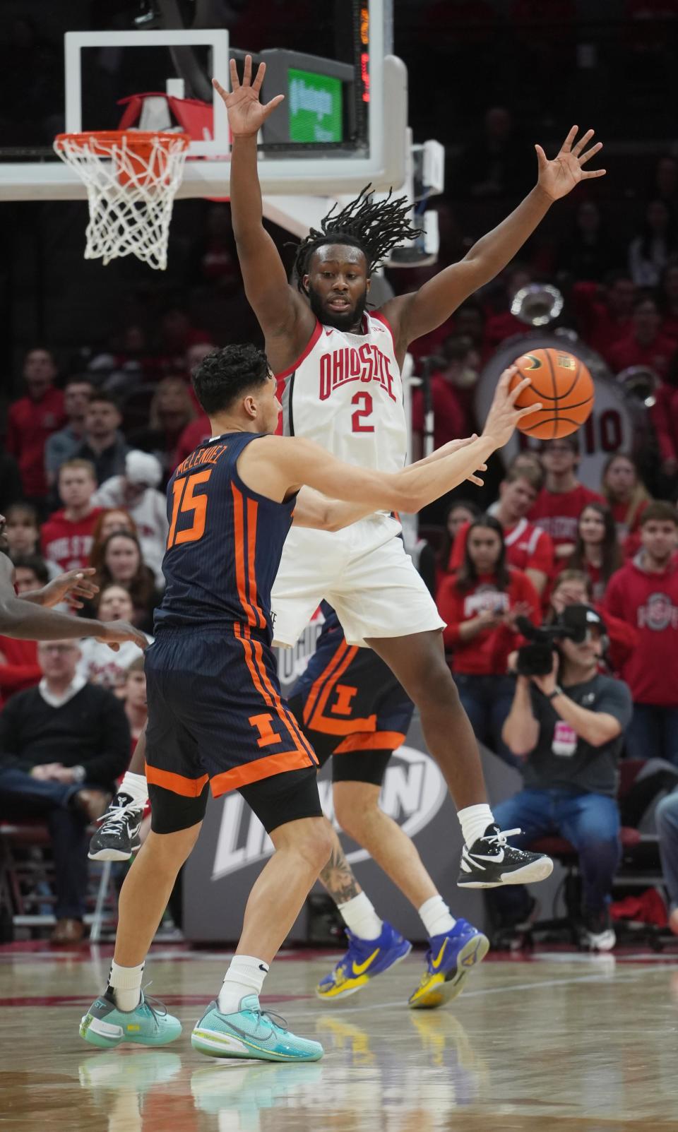 Guard Bruce Thornton, here defending Illinois guard RJ Melendez, is part of a core of players Ohio State will bring back in 2023-24.