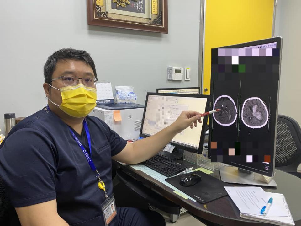 醫師朱彥澤表示，內視鏡手術屬微創手術，傷口小、失血量少、對腦傷害較小。（記者黃俊昇翻攝）