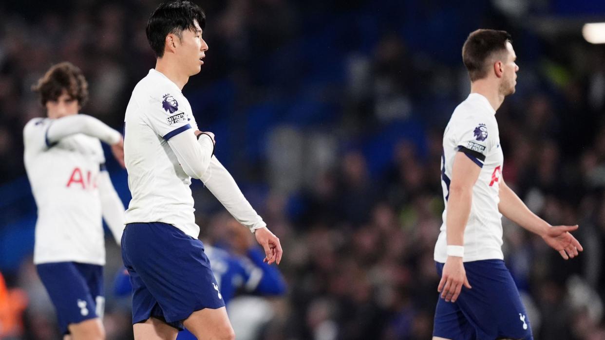 Tottenham players dejected after conceding a goal at Chelsea