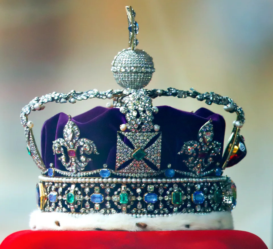 LONDON, UNITED KINGDOM - MAY 11: (EMBARGOED FOR PUBLICATION IN UK NEWSPAPERS UNTIL 24 HOURS AFTER CREATE DATE AND TIME) The Imperial State Crown is driven down The Mall, in a Rolls Royce Phantom VI, en route to the Houses of Parliament where Queen Elizabeth II is to deliver The Queen's Speech in the House of Lords during the State Opening of Parliament on May 11, 2021 in London, England. (Photo by Max Mumby/Indigo/Getty Images)