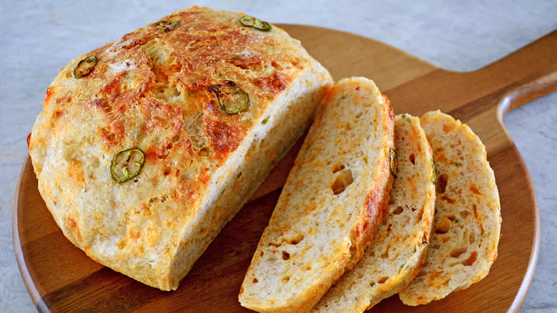 Jalapeño bread on wooden board