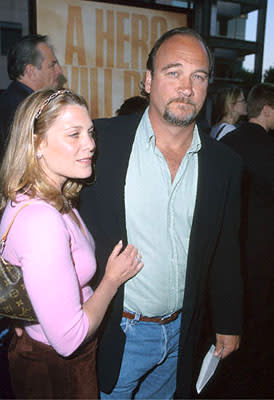 James Belushi at the Beverly Hills Academy Theater premiere for Dreamworks' Gladiator