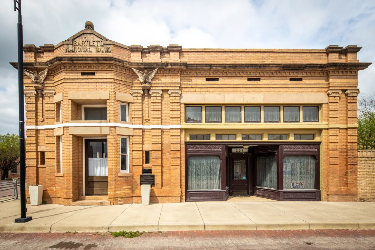 Bartlett Bank in Texas