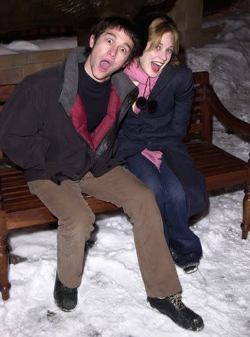 <p> J. Vespa/WireImage</p> Joseph Gordon-Levitt and Zooey Deschanel at 2001 Sundance Film Festival