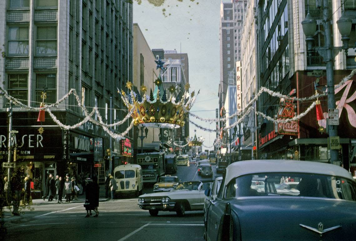 Looking west along 12th Street from Walnut. FRED L. HANEY