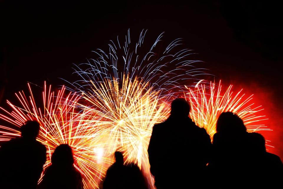 Feuerwerke sind ein spektakulärer Anblick in der Bonfire Night, aber sie müssen mit Vorsicht behandelt werden.  (Getty Images/EyeEm)