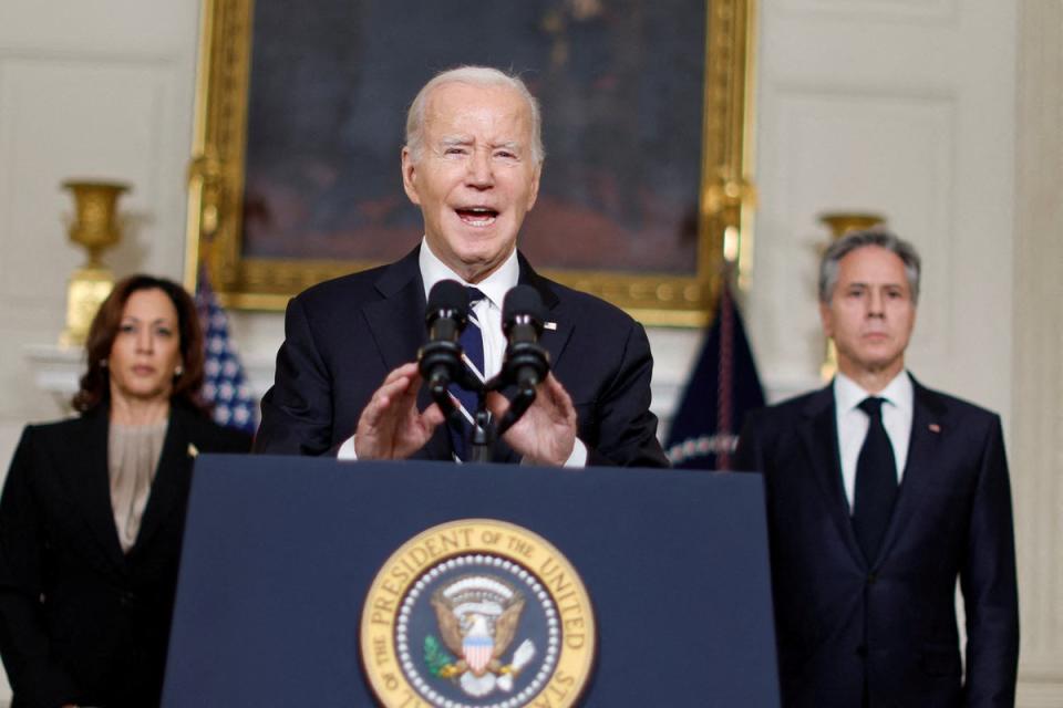 U.S. President Joe Biden, accompanied by Vice President Kamala Harris and U.S. Secretary of State Antony Blinken, makes remarks after speaking by phone with Israeli Prime Minister Benjamin Netanyahu about the situation in Israel following Hamas’ deadly attacks, from the State Dining Room at the White House in Washington, U.S. October 10, 2023. (REUTERS)