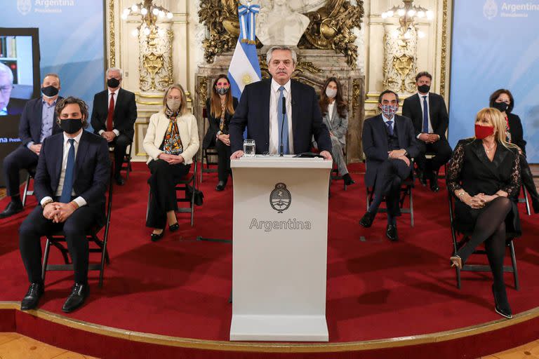 El presidente Alberto Fernández al anunciar la reforma judicial y la convocatoria a un comité jurídico asesor