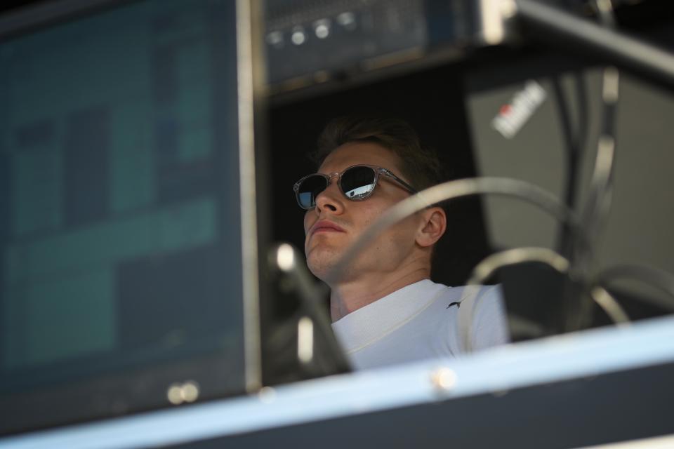 Josef Newgarden will start a ways back from his Team Penske teammates in 9th Sunday in IndyCar's St. Pete season-opener.