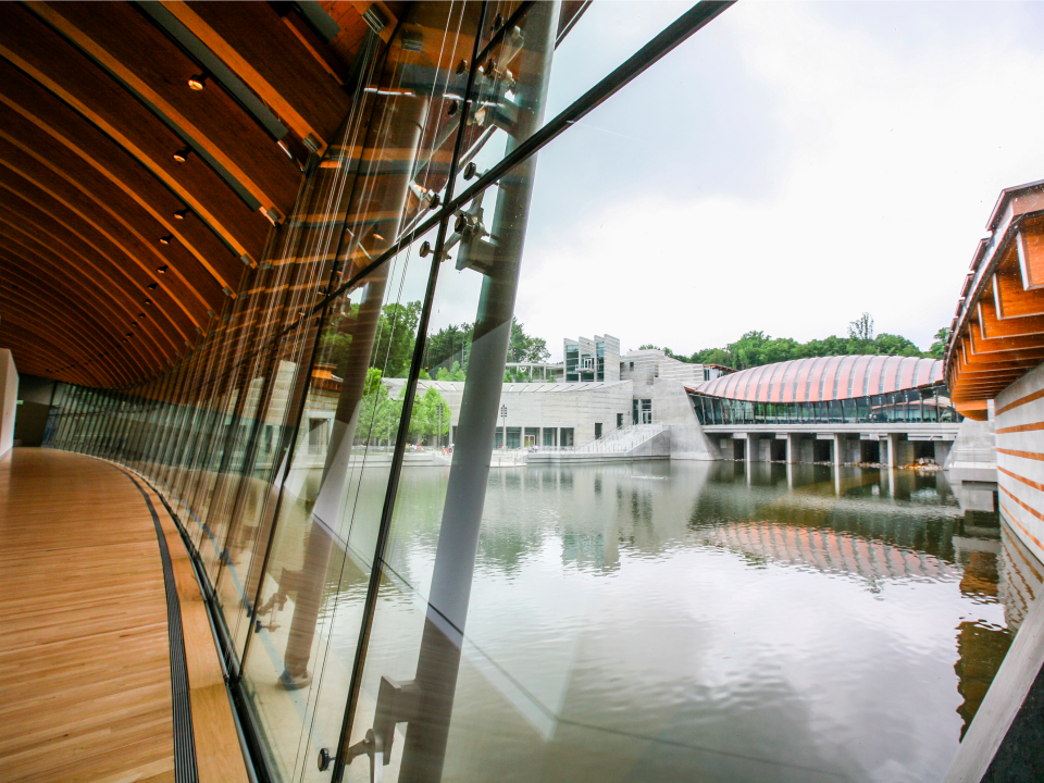 crystal bridges museum arkansas