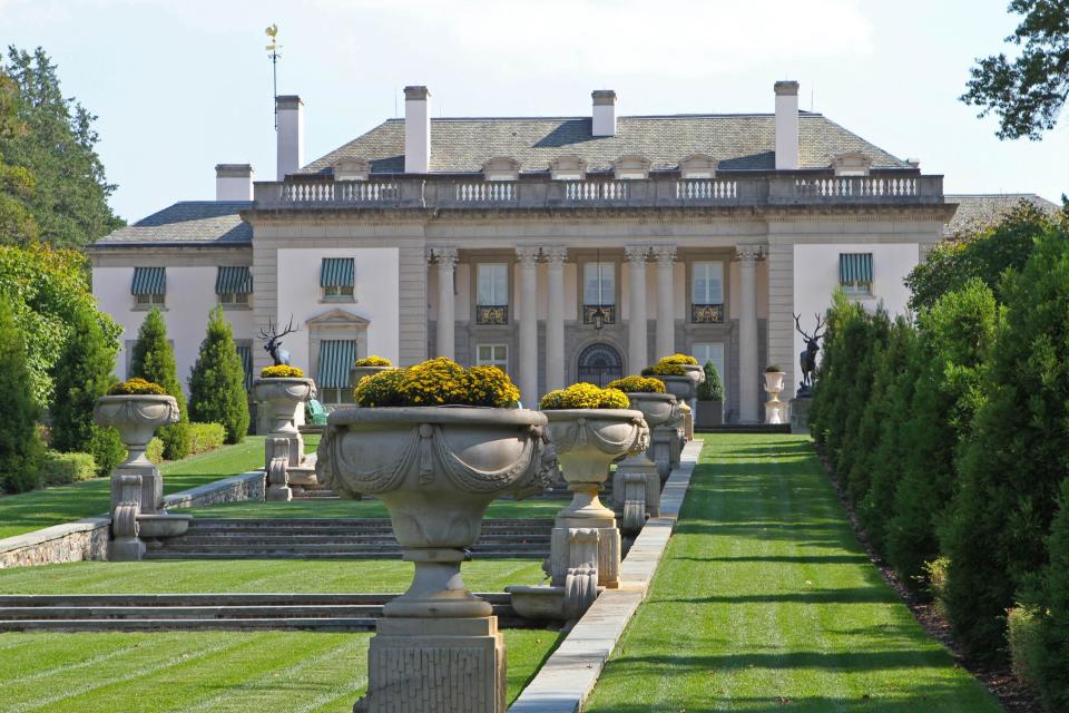 The Nemours Estate and gardens were designed to look like Marie Antoinette's Petit Trianon on the grounds of the Palace of Versailles.