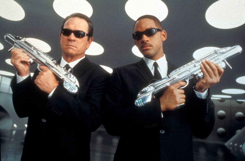 MEN IN BLACK 2 (2002) TOMMY LEE JONES, WILL SMITH MIB2 004