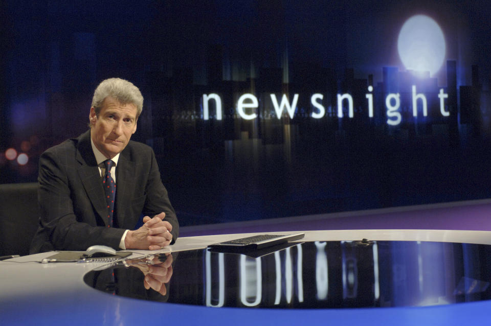 Jeremy Paxman behind the desk on the set of Newsnight, 05/12/2006. (Photo by Jeff Overs/BBC News & Current Affairs via Getty Images)