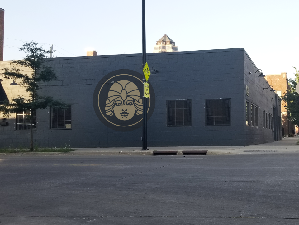 Teehee's Comedy Club is located in downtown Des Moines at 1433 Walnut St.