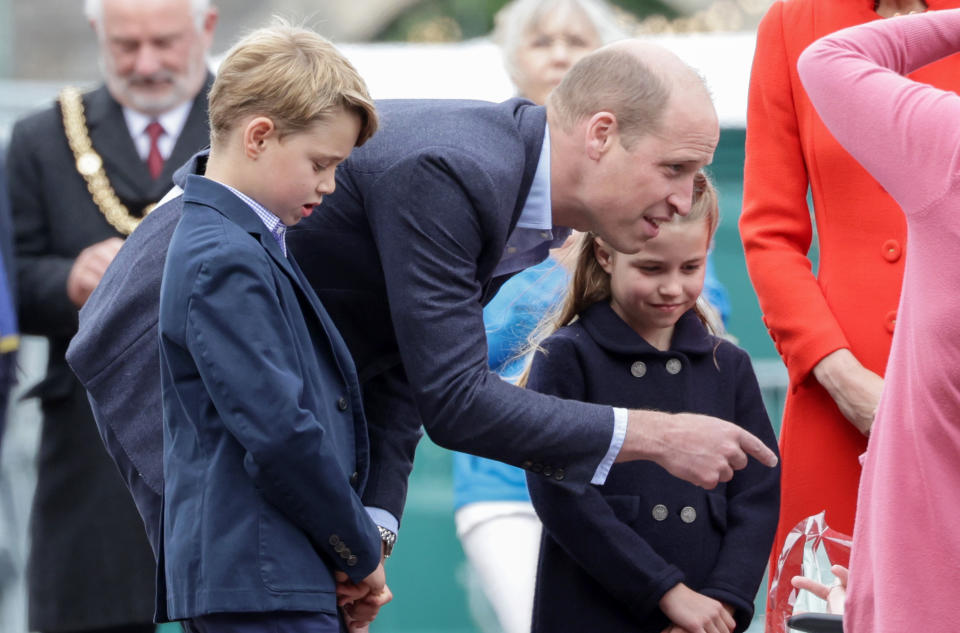 CARDIFF, WALES - JUNE 04: Prince William, Duke of Cambridge with Prince George of Cambridge and Princess Charlotte of Cambridge during a visit to Cardiff Castle, where they will meet performers and crew involved in the special celebration concert taking place in the castle grounds on June 04, 2022 in Cardiff, Wales. The Platinum Jubilee of Elizabeth II is being celebrated from June 2 to June 5, 2022, in the UK and Commonwealth to mark the 70th anniversary of the accession of Queen Elizabeth II on 6 February 1952.  (Photo by Chris Jackson/Getty Images)