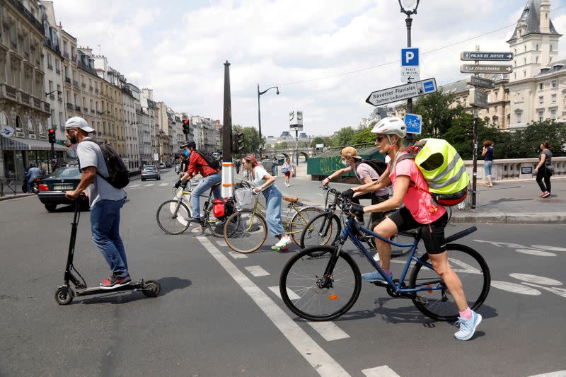 FILE PHOTO: Coronavirus disease (COVID-19) outbreak in Paris