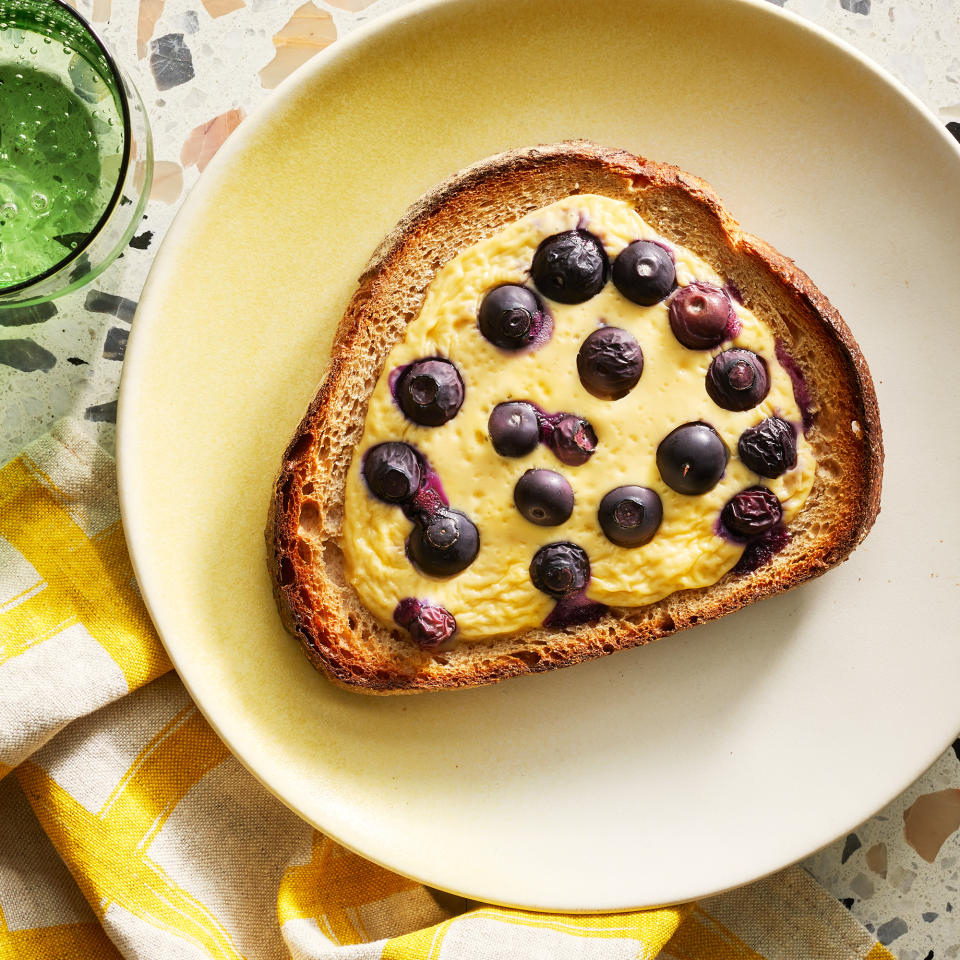 Lemon-Blueberry Yogurt Toast