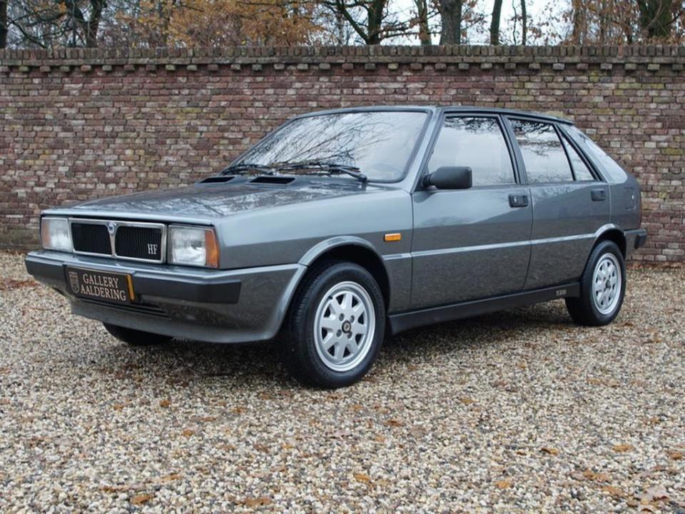 LANCIA Delta HF Turbo