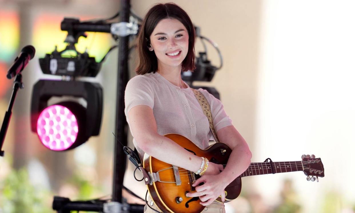 <span>Singer Gracie Abrams rocks a bob in New York in June.</span><span>Photograph: Charles Sykes/Invision/AP</span>