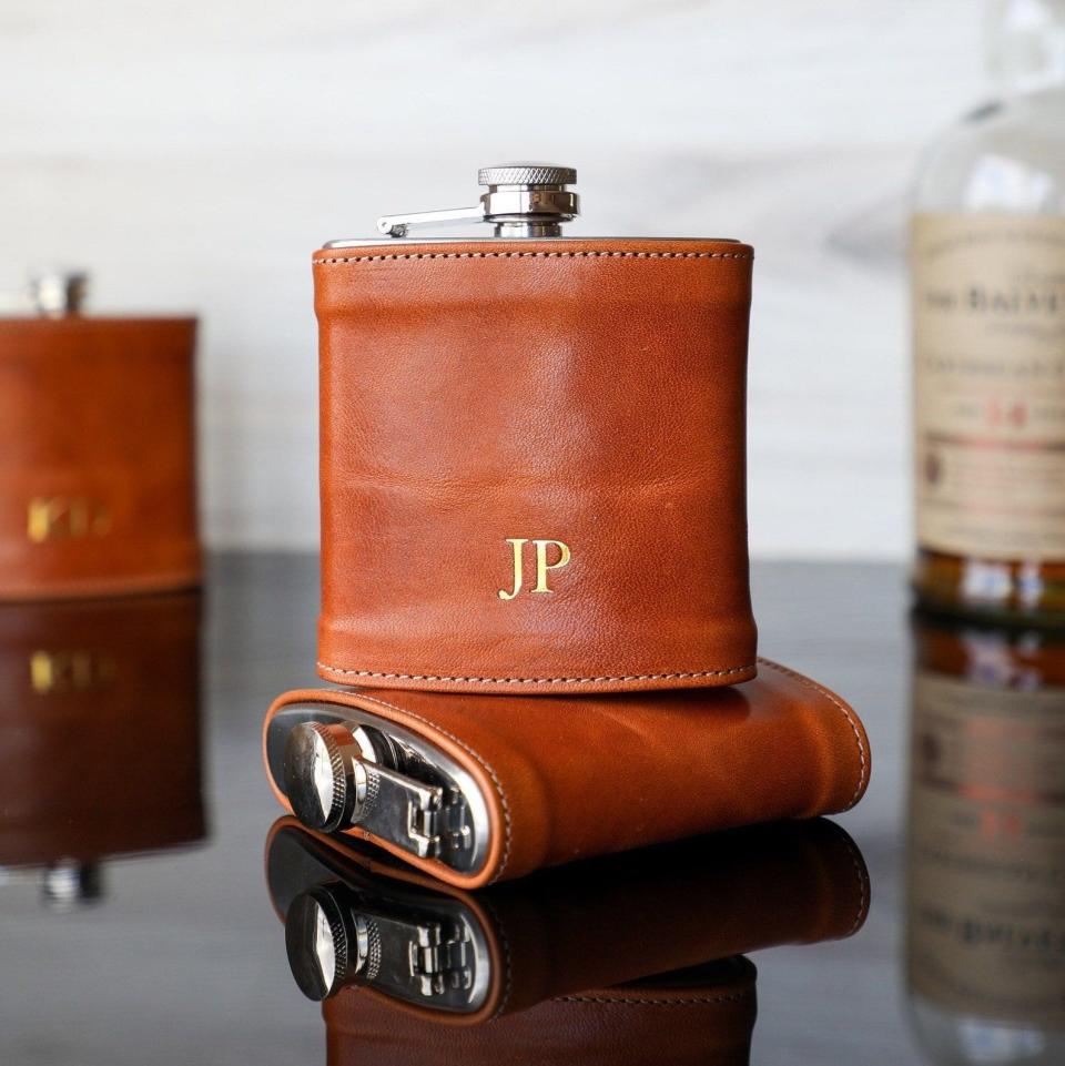 1) Personalized Leather Flask, Groomsman Flask, Monogram Flask, Gift for him Flask, Engraved Flask, Gift for Groomsman,Flask for Dad, Hip Flask