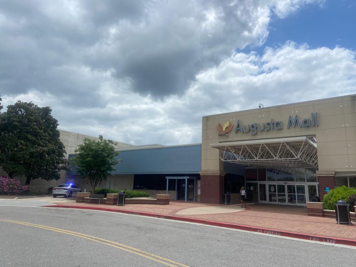 The Richmond County Sheriff's Office responded to the Augusta Mall Sunday afternoon for shots fired, according to officials.