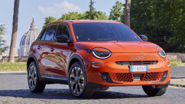 FIAT 600e : le Peugeot 2008 électrique à la sauce italienne