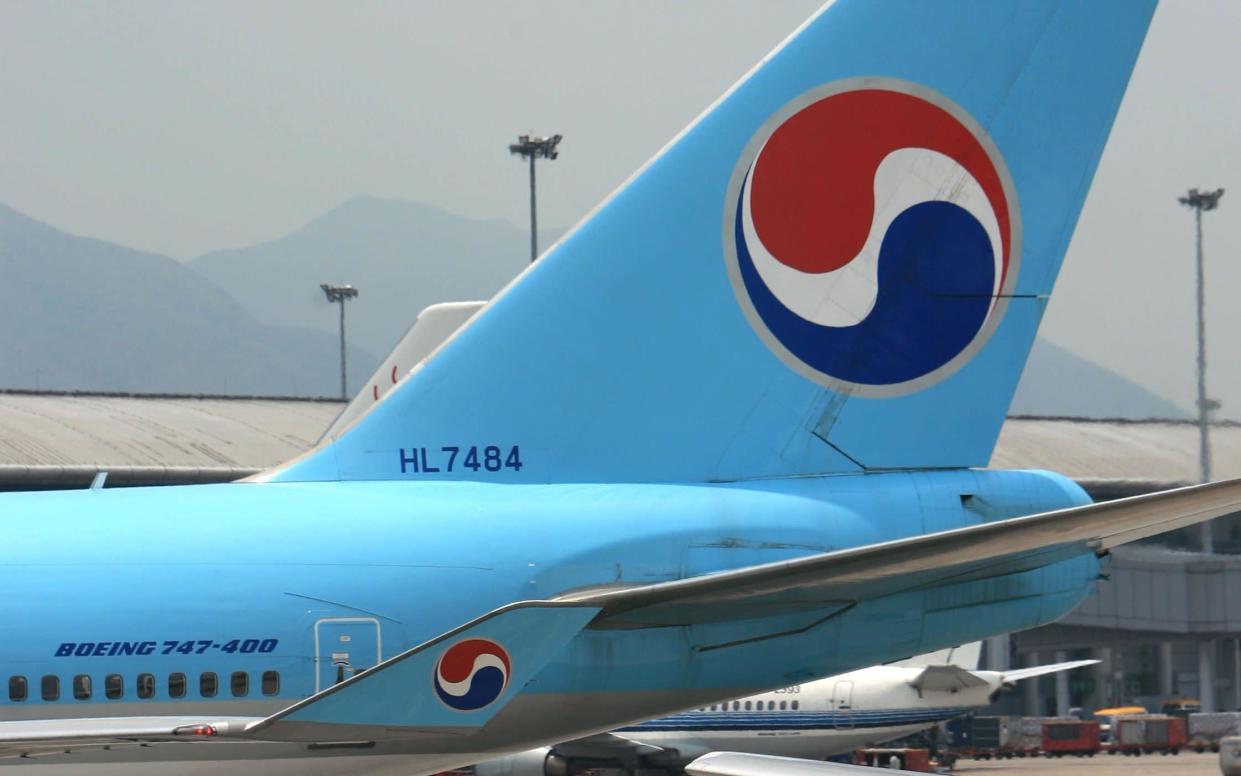 Daughter of Korean Air chief apologises for temper tanstrum, harking back to her sister's