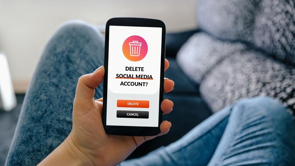 Deleting social media from phone