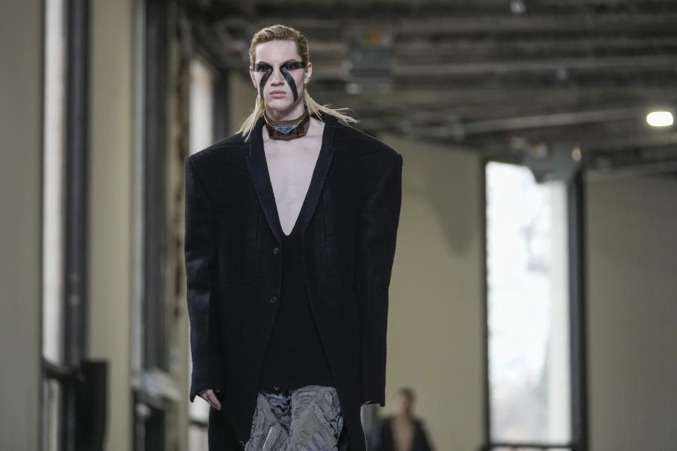 A model wears a creation as part of the Rick Owens menswear Fall-Winter 2023-24 collection presented in Paris, Thursday, Jan. 19, 2023. (AP Photo/Thibault Camus)