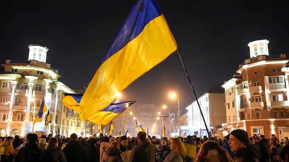 Ukrainians gather for 