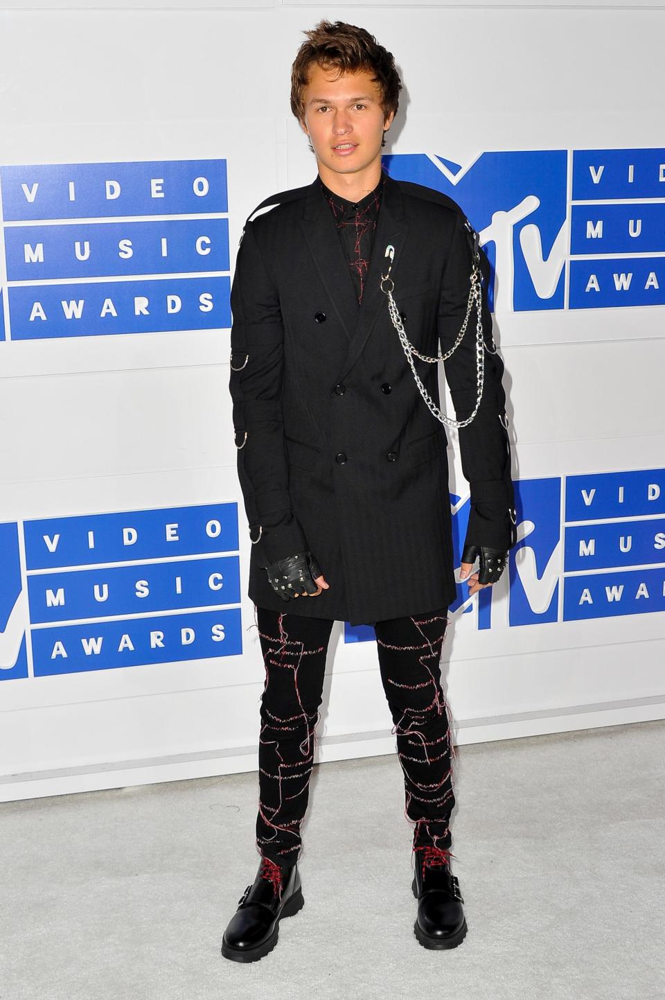 Ansel Elgort arrives at the 2016 MTV Video Music Awards.