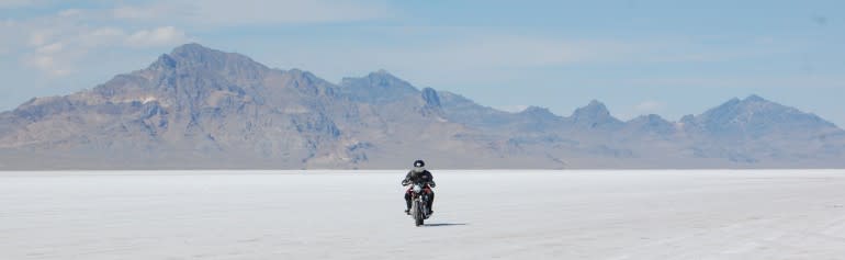 Bonneville-Kickstand-motorcyclist-Heaven-770x237