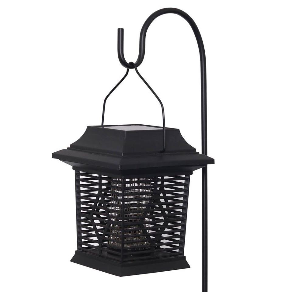 Westinghouse Solar Bug Lantern with Shepherd Hook