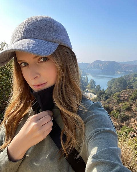 anna kendrick on hike la